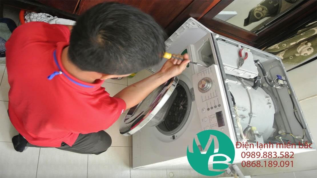 Cách bảo dưỡng máy giặt cửa ngang tại nhà